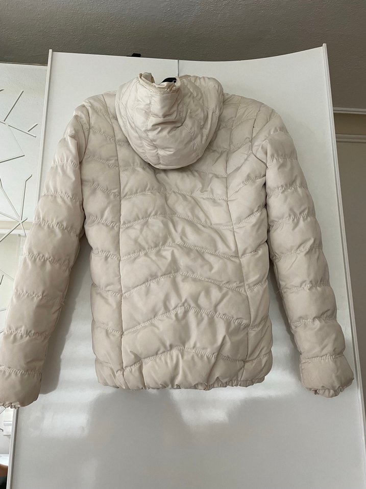 Bej Kısa Fermuarlı Kadın Mont - Görsel 3