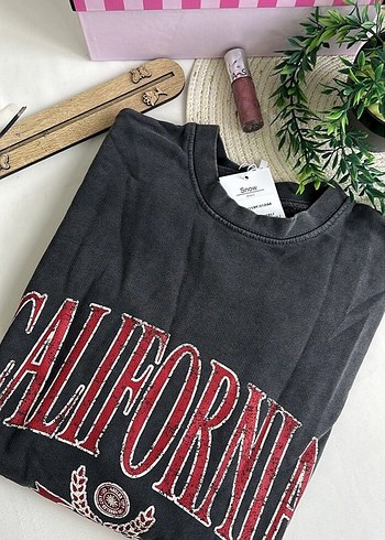 l Beden Siyah Oversize California Baskılı Sweatshirt