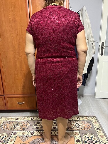 48 Beden Güpürlü Elbise