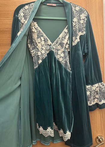 Vintage Nakışlı Uzun Kadın Pijama Takımı - Görsel 3