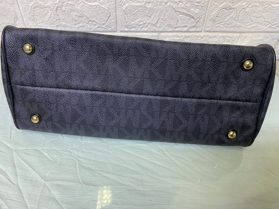 Siyah Deri Kadın İş Çantası - Görsel 3