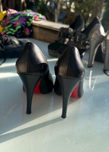 Parlak Siyah Kadın Stiletto Topuklu Ayakkabı - Görsel 3