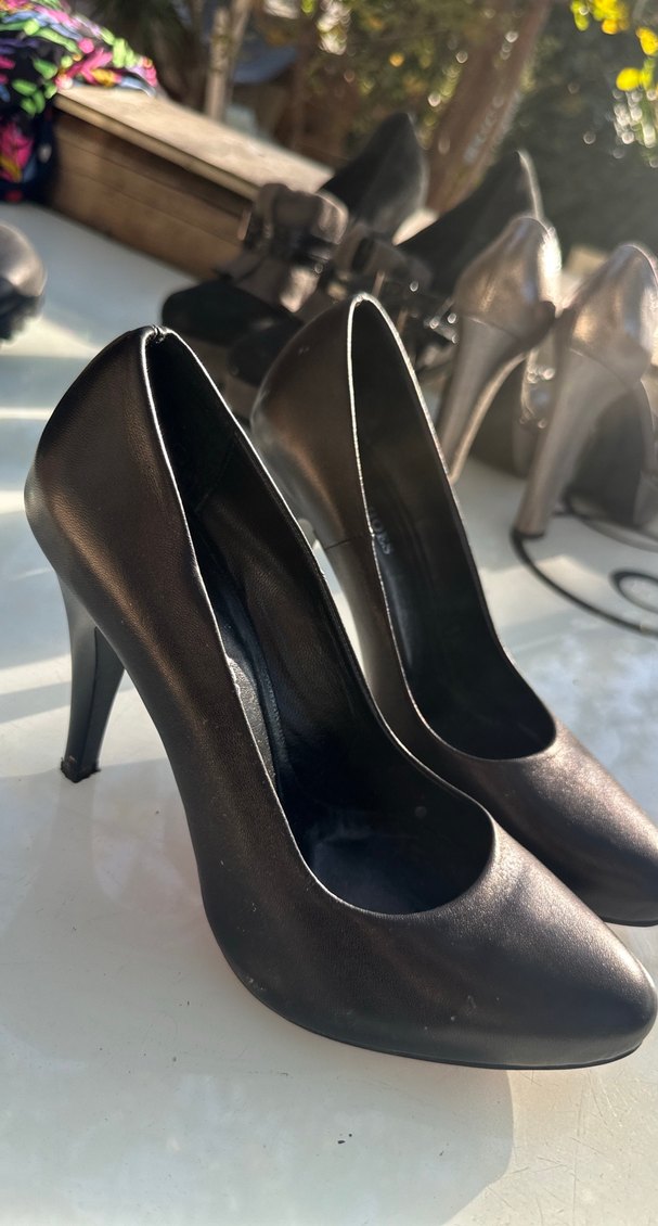 Parlak Siyah Kadın Stiletto Topuklu Ayakkabı - Görsel 2