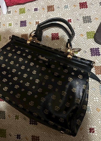 Klasik Siyah Deri Kemerli Kadın Çanta - Görsel 3