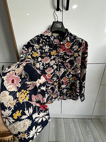 Batik Çiçekli gömlek