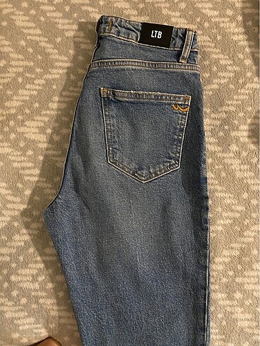 Jeans düz kesim yüksek bel