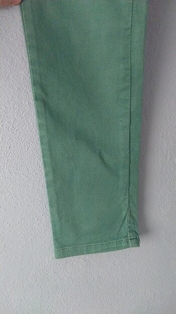 26 Beden yeşil Renk Yeşil likralı pantolon