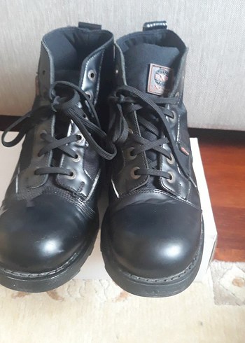 44 Beden siyah Renk Siyah Bağcıklı 44 numara Deri Bot