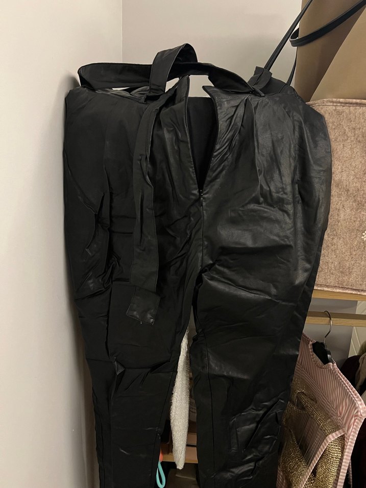 Drapeli Siyah Deri pantolon - Görsel 5