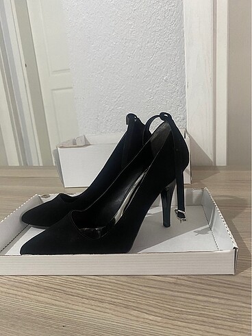 Stiletto topuklu Ayakkabısı