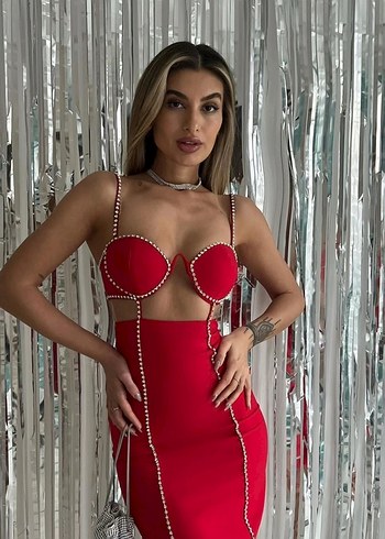 Diğer Gri Saten Mini Elbise V Yakalı ve kırmızı taş detaylı