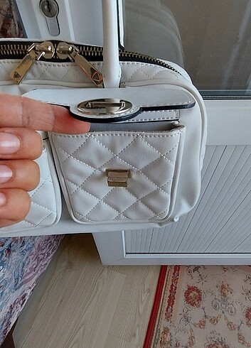 GUESS ÇANTA