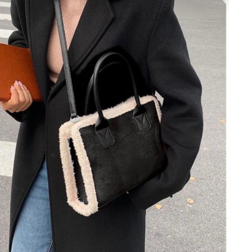 Kürk detay siyah nubuk çanta - Görsel 2