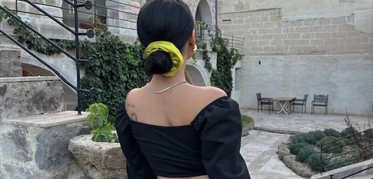 Korse görünümlü bağlama detay bluz - Görsel 3