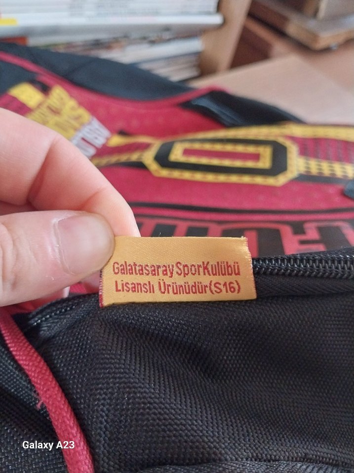 Galatasaray Kırmızı Okul Çantası - Görsel 4