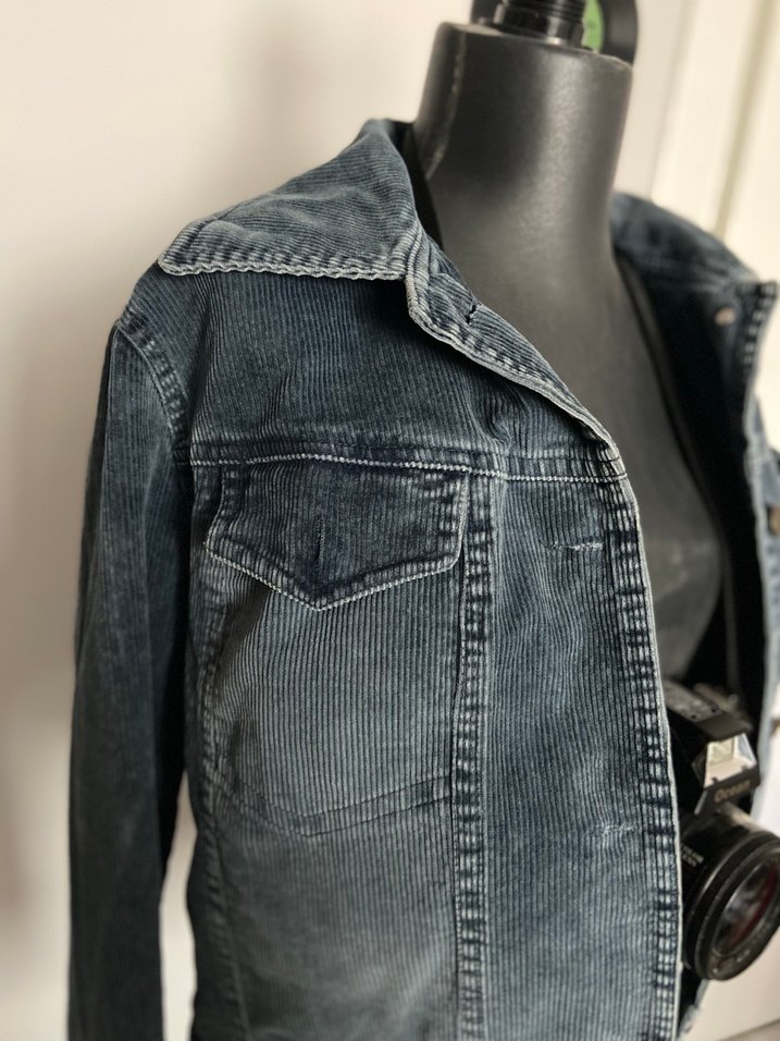 Gri Düğmeli Kadın Denim Ceket - Görsel 4