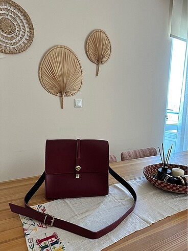 Bordo çanta
