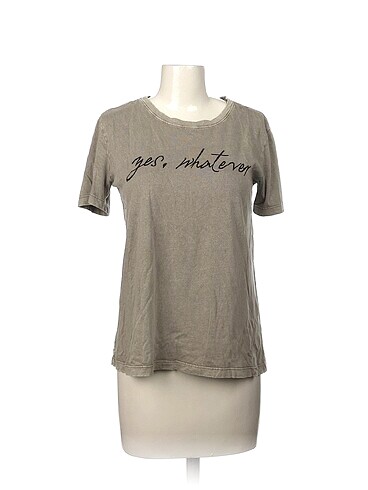 Zara T-shirt %70 İndirimli.