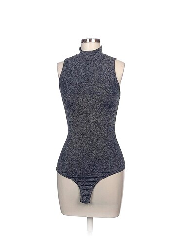 Bershka Bluz %70 İndirimli.