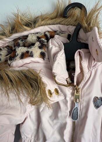 Kürklü Kapüşonlu Pembe Kız Çocuk Mont - Görsel 9