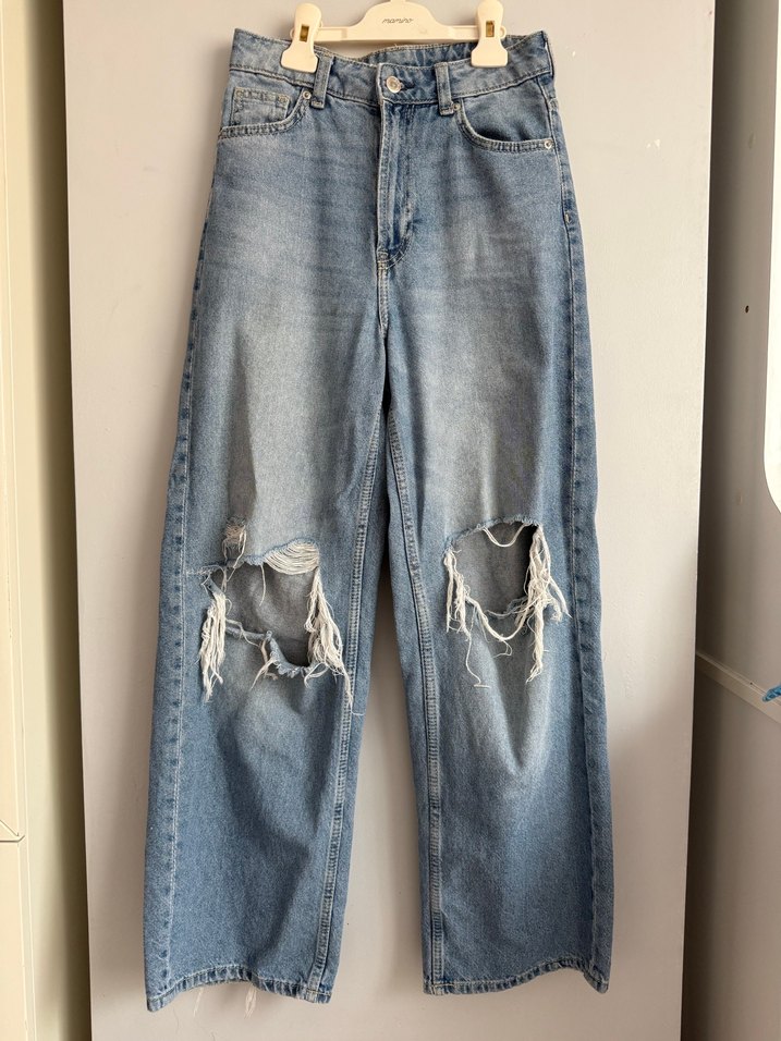 H&M yırtık kot pantolon - Görsel 3
