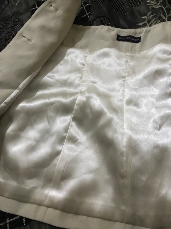 Düğmeli Bej kadın üst - Görsel 5