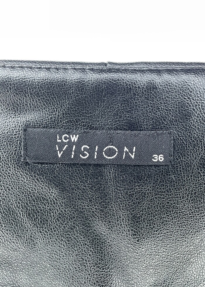 LC Waikiki Düz Kesim %70 İndirimli. - Görsel 4