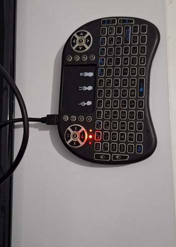 Kompakt Siyah Arkadan Aydınlatmalı Mini Klavye - Görsel 3