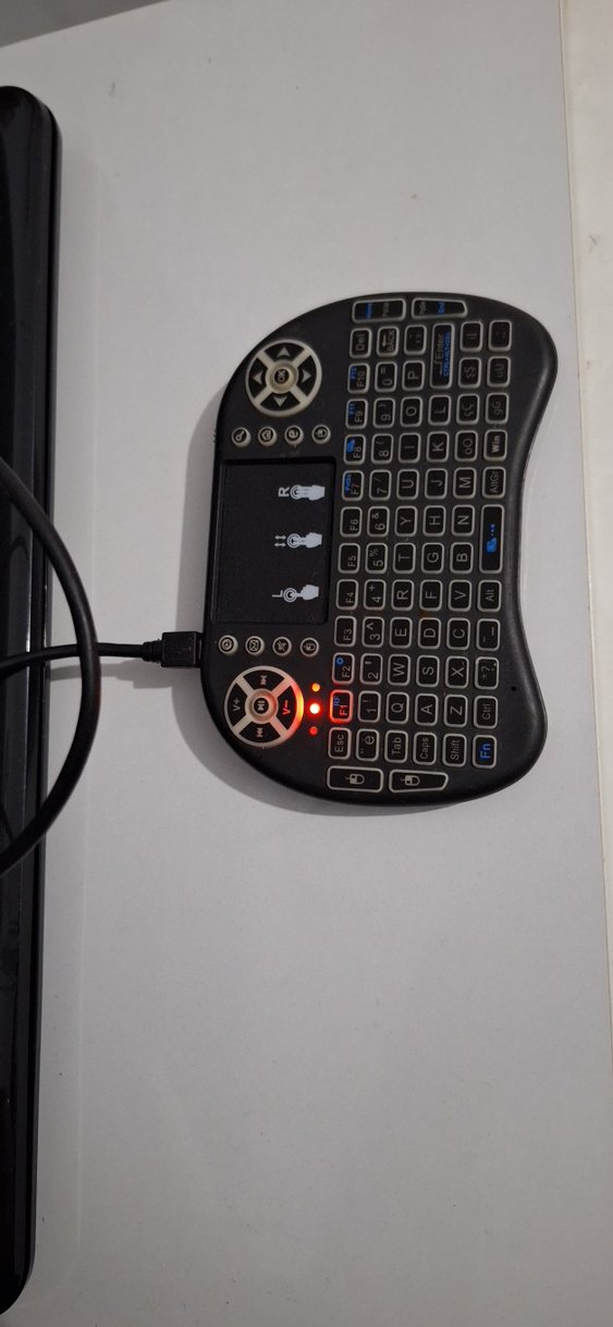 Kompakt Siyah Arkadan Aydınlatmalı Mini Klavye - Görsel 3