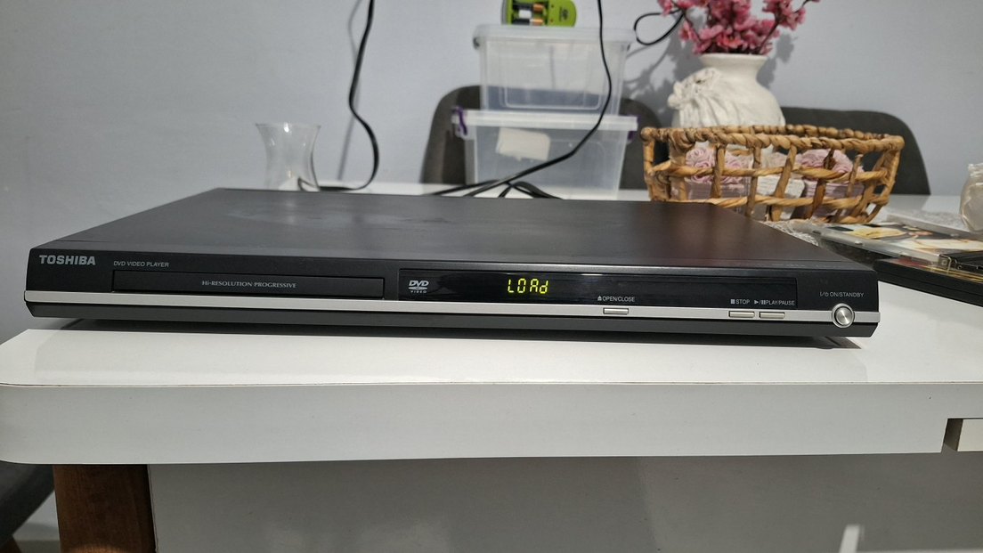 Siyah DVD Tarayıcı ve Oynatıcı - Görsel 2