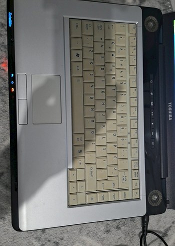 Toshiba satellite intel (R) CPU Laptop - Görsel 2