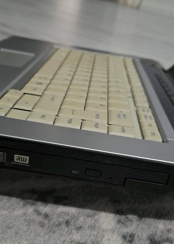 Toshiba satellite intel (R) CPU Laptop - Görsel 5