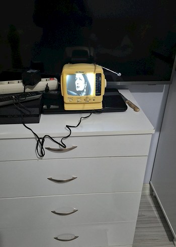 Sarı Premier Retro Televizyon Radyo - Görsel 4