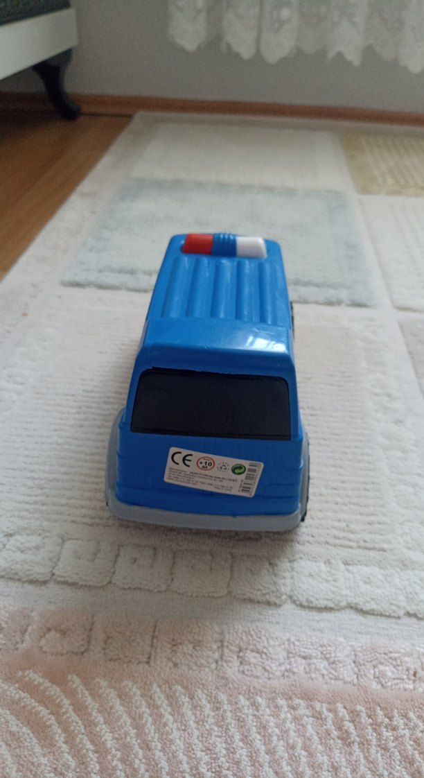 Mavi Oyuncak Polis Arabası tavan kısmında çatlak vardır . - Görsel 3