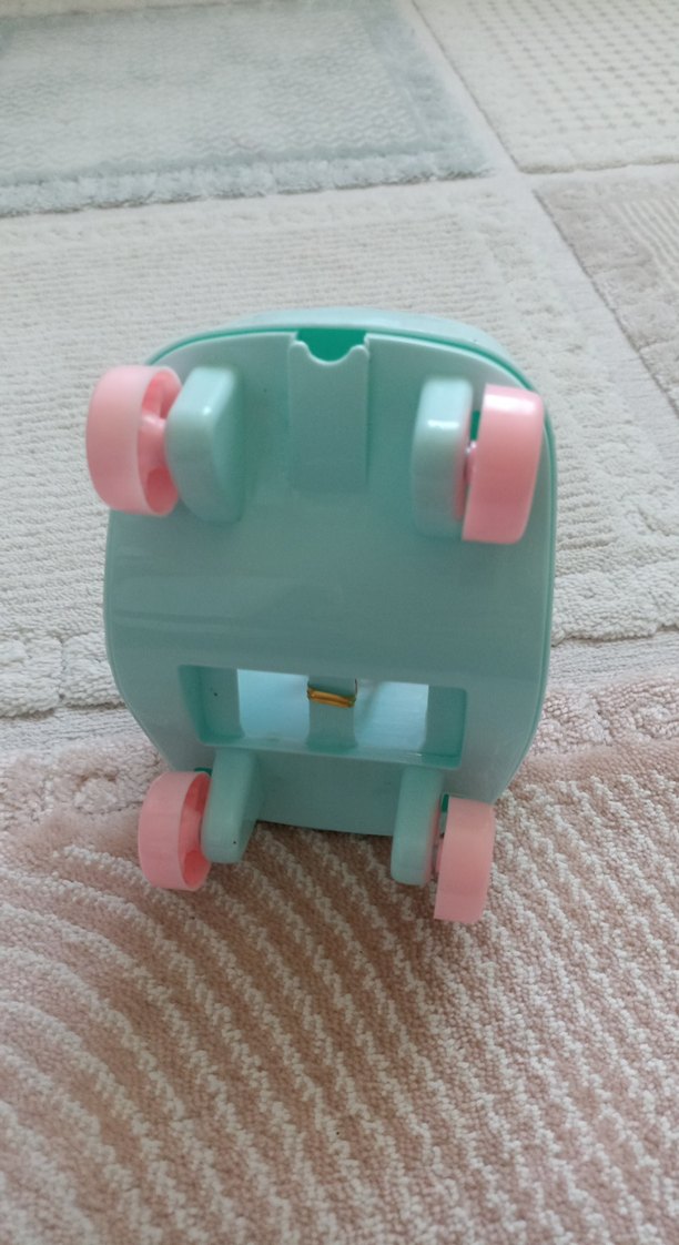 Pastel Pembe-Mavi Oyuncak Araba - Görsel 3