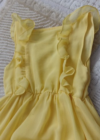 Kız Çocuk Sarı Fırfırlı V Yaka Elbise - Görsel 4