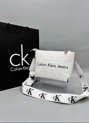 CALVİN KLEİN