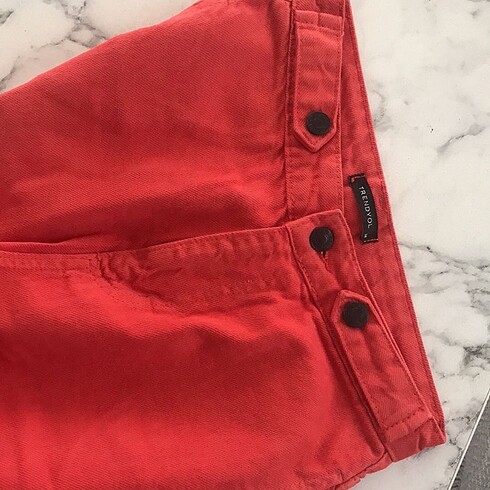 Trendyol & Milla Kırmızı kot pantolon
