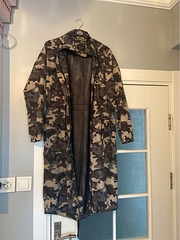 Kamuflaj yagmurluk
