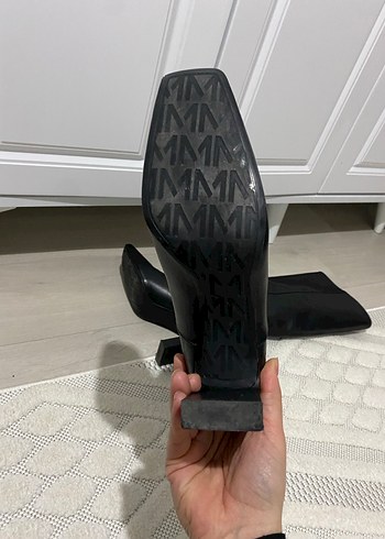 Siyah  Diz Boyu Topuklu Çizme - Görsel 3