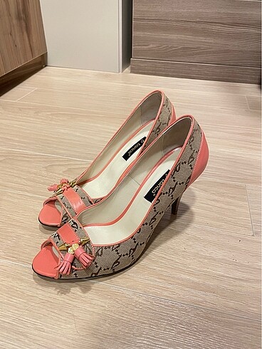 stiletto ayakkabı