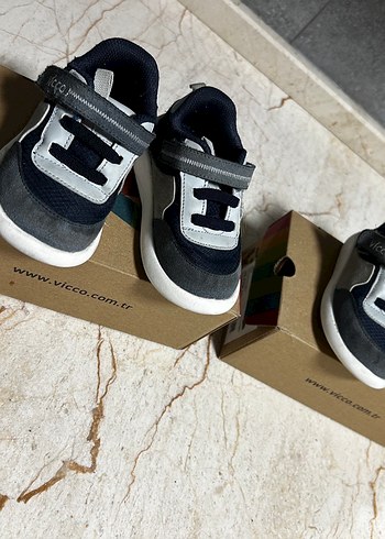 21 Beden 21 Numara Vicco İkiz Bebek Ayakkabıları
