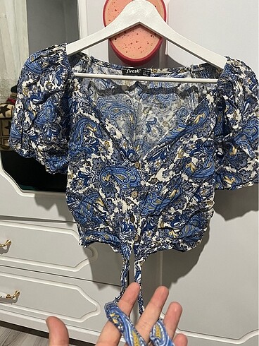 Bel detaylı kısa gömlek - Görsel 3