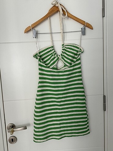 Bershka Mini Yeşil Beyaz elbise