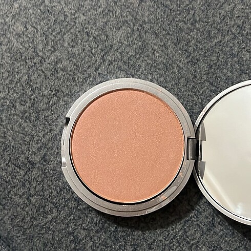 Beden The balm highlighter aydınlatıcı