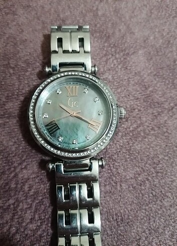 Guess ORJİNAL GUESS COLLECTION BAYAN KOL SAATİ