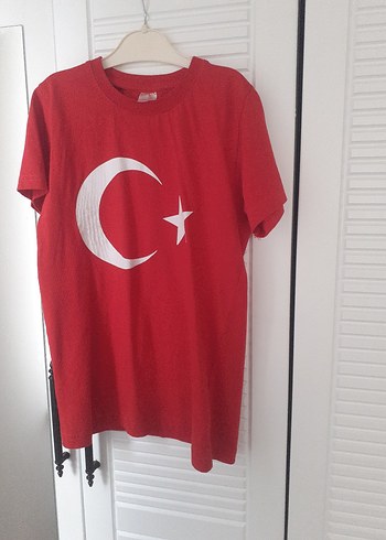 Erkek Çocuk Kırmızı Ay Yıldızlı Tişört - Görsel 2