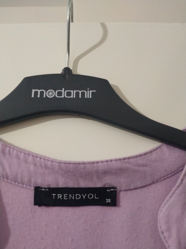 V Yaka Pilili Midi Mor Elbise - Görsel 3