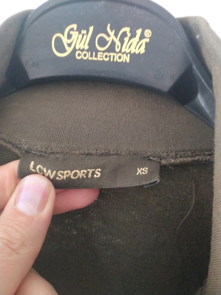 Fermuarlı Yaka Detaylı Kadın Spor Ceket - Görsel 3