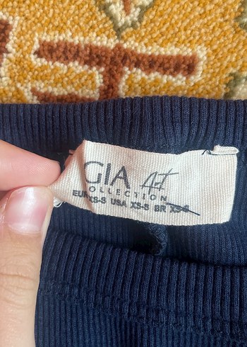 Kolsuz Yüksek Yakalı Lacivert Mini Üst - Görsel 2